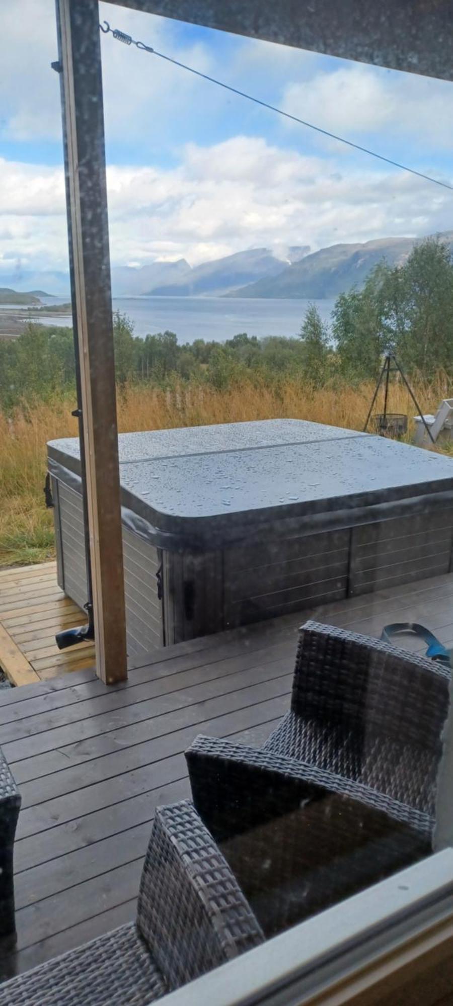 Best Of Lyngen Panorama Apartment Lyngseidet Exterior foto