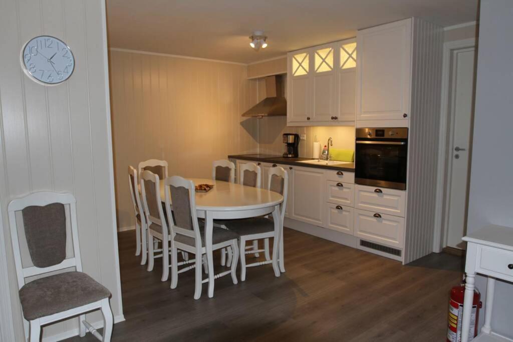Best Of Lyngen Panorama Apartment Lyngseidet Exterior foto